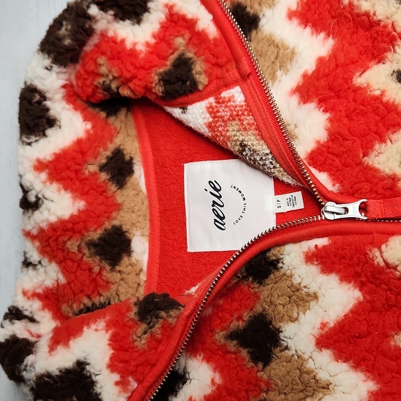 Aerie hometown holiday 1/4 zip sweatshirt size small - Picture 5 of 11